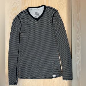 Patagonia Capilene 2 Lightweight V Neck Base Layer Womens Striped B&W Size XS